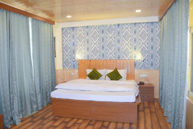 Hotel Seraj International Manāli Εξωτερικό φωτογραφία